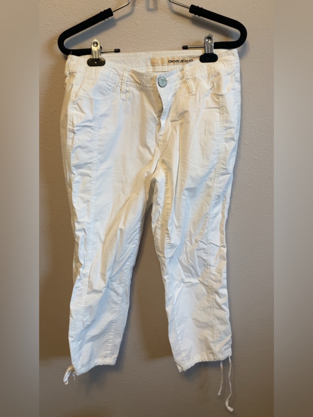 DKNY White Mid-Rise Casual Button Pants